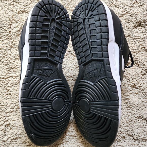 Wmns Nike Dunk Low Black White Brand New Sz 11 - Picture 7 of 8
